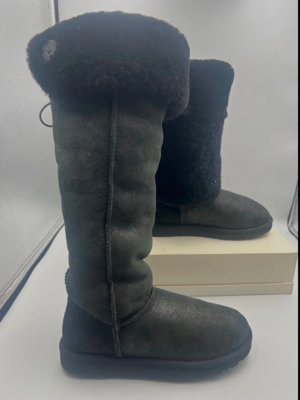 UGG flexible functional